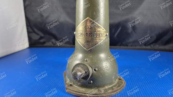 Wunderschöner Wagenheber Typ 'Flasche' - CITROËN Type C (5HP) - MICRO- 2