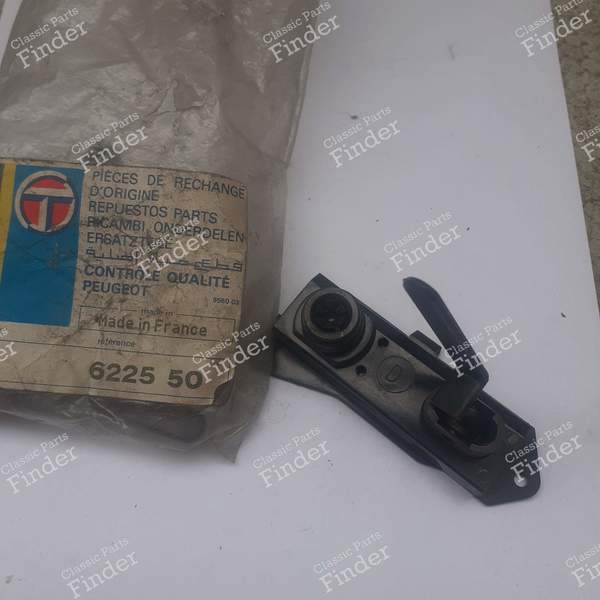 Headlight control - Right side - PEUGEOT 104 / 104 Z - 6225.50- 0