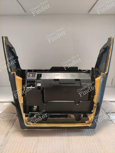 Mercedes-Benz W201 190E 2.3-16 2.5-16 EVOLUTION I & II Console centrale avec minuterie de tour et cendrier - MERCEDES BENZ 190 (W201) - 2016831636- 4