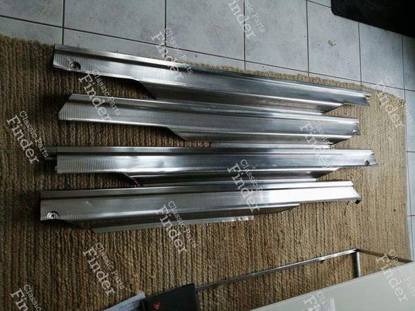 Citroën CX Prestige série 1 : ensemble 4 habillages inox bas de caisse - CITROËN CX 