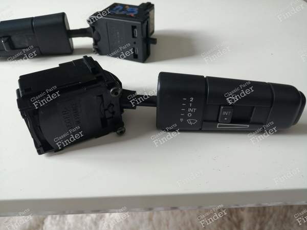 Sequentielle Steuerung der Wischerblätter - CITROËN XM - 96129289ZL / 61560004- 1