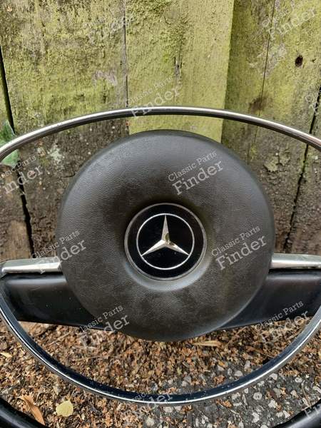 Steering wheel - MERCEDES BENZ W108 / W109 - 1