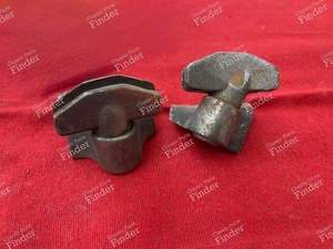 Paar obere und untere Luftleitblechhalterungen - CITROËN Traction Avant (7 / 11 / 15) - thumb-1