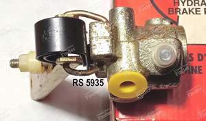 Bremsverteiler - RENAULT 20 / 30 (R20 / R30) - RS 5935 00- thumb-4