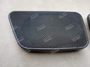 Speaker grilles - Golf cabriolet - VOLKSWAGEN (VW) Golf I / Rabbit / Caddy / Jetta - 155867149 THA (gauche) / 155867150 THA (droite)- thumb-1