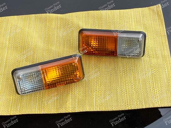 2 Zweifarbige Blinkleuchten ALPINE RENAULT A310 V6, R12 Gordini, R12 TS, TL - RENAULT 12 / Virage (R12) - 427G /427D- 0