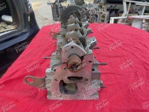 Cylinder head - GTI 1.6 version - PEUGEOT 205 - thumb-3