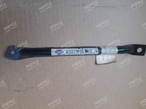 Left front fender bar/fitting - NISSAN Bluebird (U11)