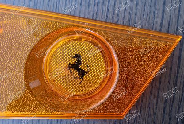 Front turn signal covers - FERRARI 365 Daytona - Equiv. LT-FER-035- 2