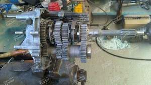 Boîte de vitesses 4 vitesses à coupe droite Getrag 232 avec embrayage à palettes - BMW 3 (E21) - thumb-2