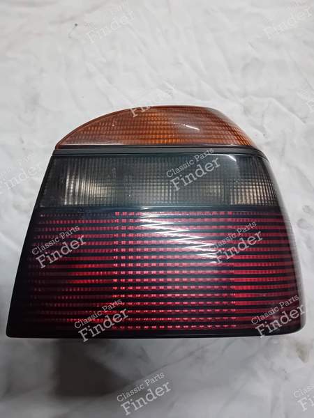 Rücklichter - VOLKSWAGEN (VW) Golf III / Vento / Jetta - 1H6945112B (R) / 1H6945111B (F)- 2