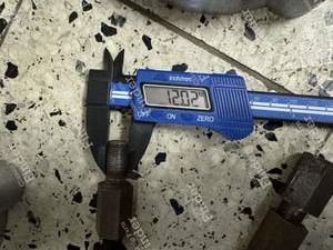 Two lane wideners - RENAULT 8 / 10 (R8 / R10) - thumb-2