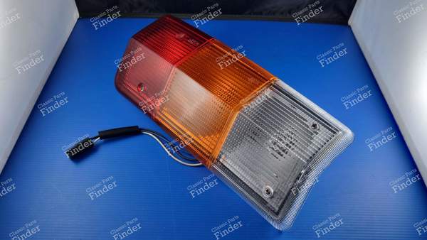 Rücklicht rechts komplett - RENAULT Master - 2076D- 0