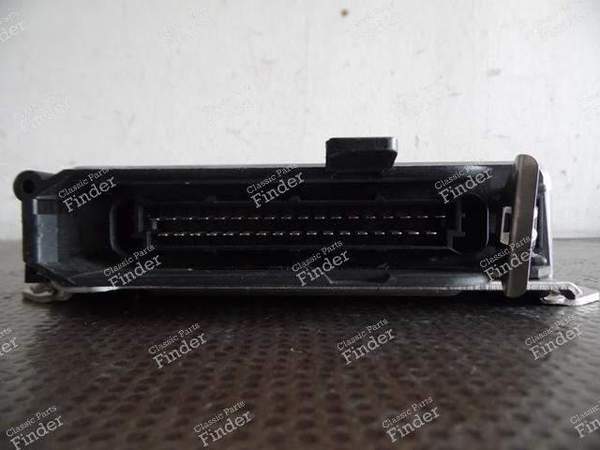 CALCULATEUR MOTRONIC 0261200042 / 12141276201 BMW 525e E28 - BMW 5 (E28) - 1276201- 3