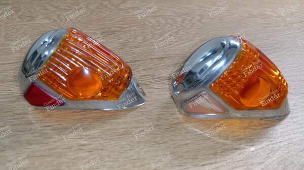 Gehäusepaar für Seitenmarkierungsleuchten und Blinker - MERCEDES BENZ W110 - K23239- 2