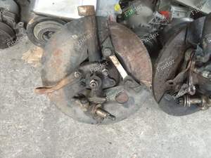 Pivot hubs - TRIUMPH TR6 - thumb-1