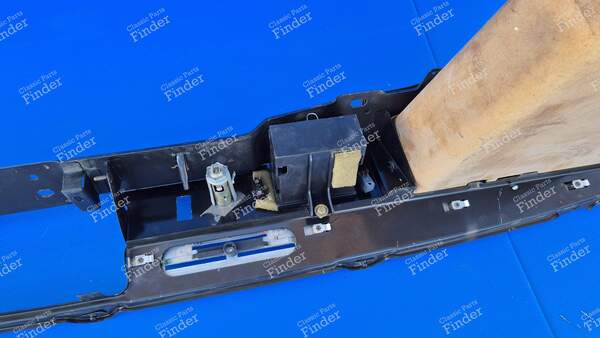 Dashboard and Accessories - PEUGEOT 304 - 7