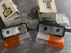 Two-tone turn signals / pilot lights - RENAULT 12 / Virage (R12) - 3076- thumb-1