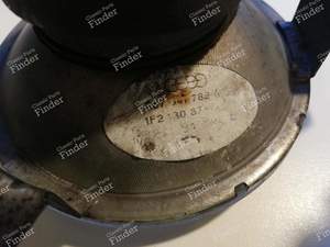 Two long yellow spans - VOLKSWAGEN (VW) Polo / Derby - 34447 - 34447R8 / 867941786 / 1F2 130 37 (?)- thumb-7