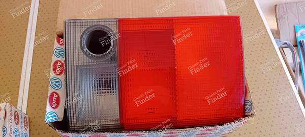 Feux arrière droit central Audi 100 break - AUDI 100/A6 (C4) - 4A0945094- 0