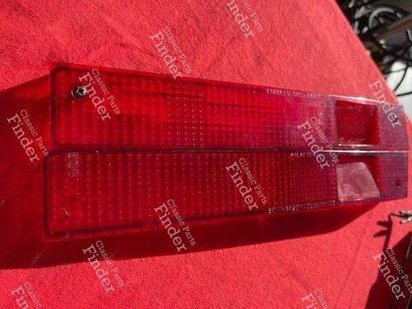 Zwei originale rote SEIMA-Rückseiten-Cabochons - CITROËN SM - 5