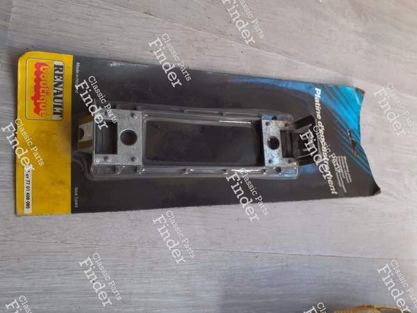 Platine d'encastrement autoradio - RENAULT 12 / Virage (R12) - 7701409085