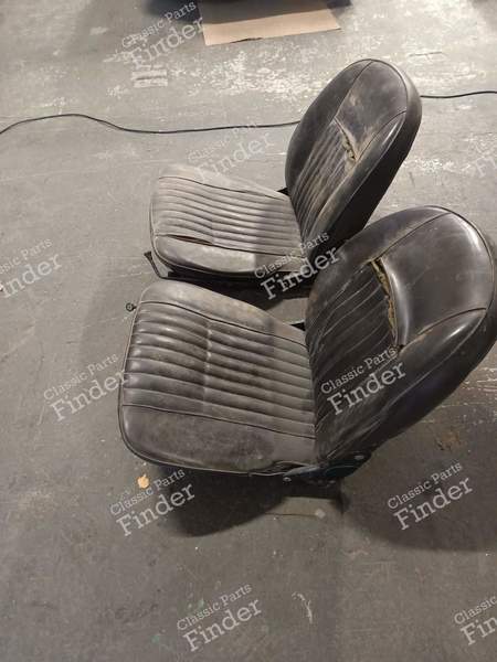 Complete left and right front seats - FIAT Dino Spider - 1