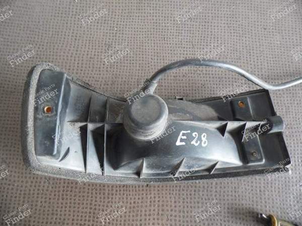 CLIGNOTANT DROIT 63131373298 BMW E28 - BMW 5 (E28) - 1366572- 7