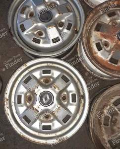 Jantes tôle pour Renault 20 et 30 - RENAULT 20 / 30 (R20 / R30) - thumb-1