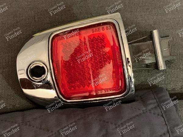 Fuel filler flap - PEUGEOT 403 - SAE. B 63- 2