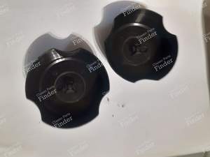 2 Radnabenabdeckungen - PEUGEOT 305 - ?- thumb-1