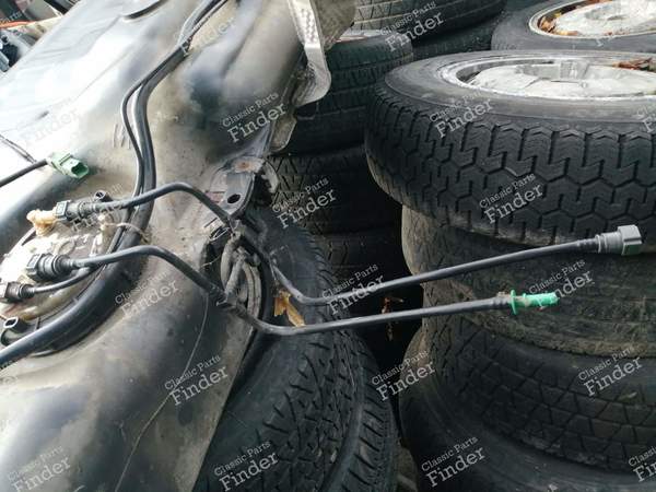 Full tank diesel version - CITROËN C6 - 2