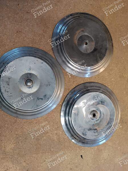Lot de 3 enjoliveurs - RENAULT Dauphine / Ondine - 0