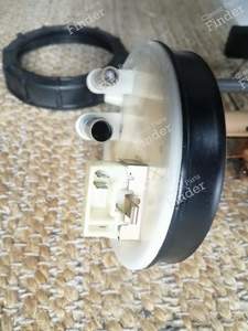 Jauge et puit d'aspiration Gazoil - CITROËN XM - thumb-2