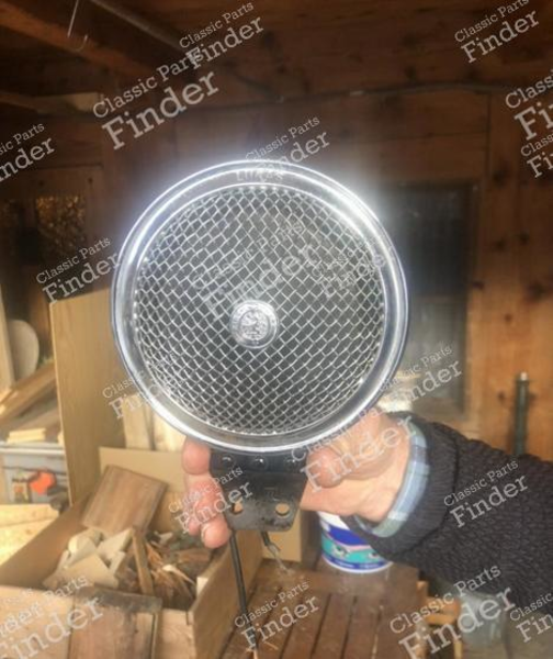 Very nice Lucas Klaxon, Model HF727 H from 1937. 12 Volt - JAGUAR SS1 - HF727 H- 0