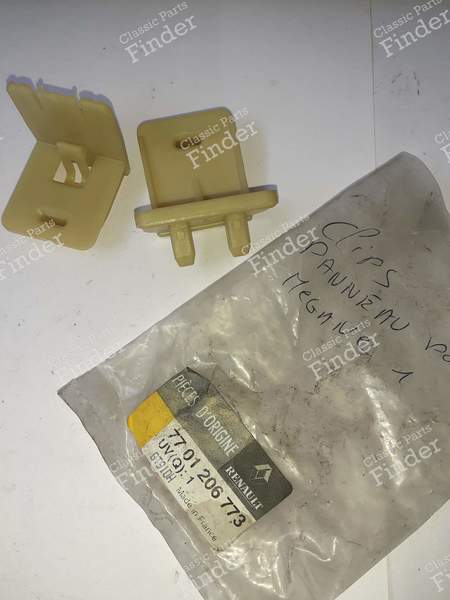 Door panel clips - RENAULT Mégane - 7701206773