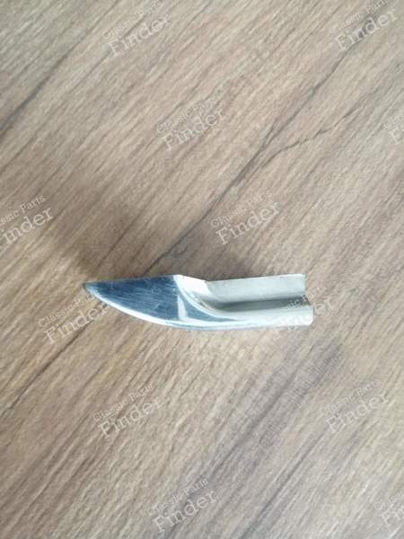 Embout chromé arrière droit pour gouttière - CITROËN CX - 1