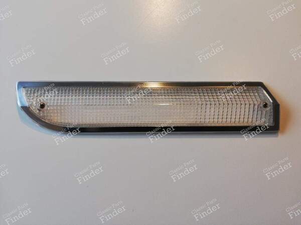 Feu clignotant / veilleuse avant droit - PEUGEOT 504 - 1046 0A- 2