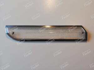 Feu clignotant / veilleuse avant droit - PEUGEOT 504 - 1046 0A- thumb-2