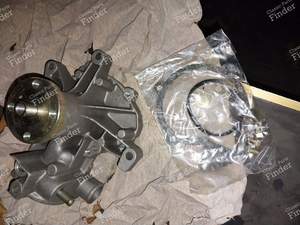 Pompe à eau - Version carburateur - PEUGEOT 504 Coupé / Cabriolet - 1202.77- thumb-2