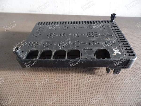 PLATINE TÜR FUSIBLES UND RELAIS - 944 Phase 2 - PORSCHE 944 - 94461011000- 4