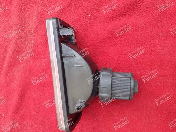 Front left fog lamp - BMW 3 (E36) - 51801 / 8357397- 1