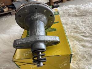 Fuelpump - RENAULT 20 / 30 (R20 / R30) - 8810-252000- thumb-2