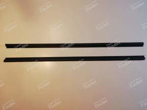 Left and right front lower door trim - BMW 5 (E34) - 51211944419 (L) / 51211944420 (R)- thumb-1