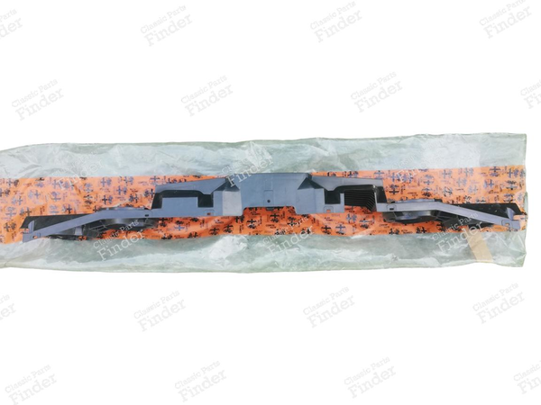 Calandre - Phase 1 - ALFA ROMEO Alfa 6 - OEM:119.11 82 84 / 119.11.59.075.00- 8