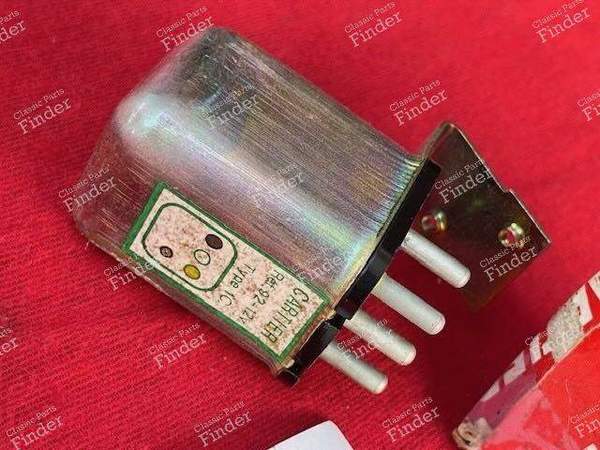 Dashboard relay - CITROËN DS / ID - 5DD / 5.412 818- 1