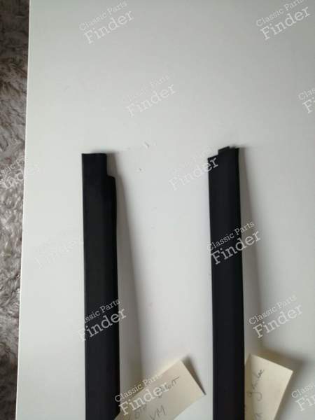 Habillage latéral de pare-brise - CITROËN XM - 1