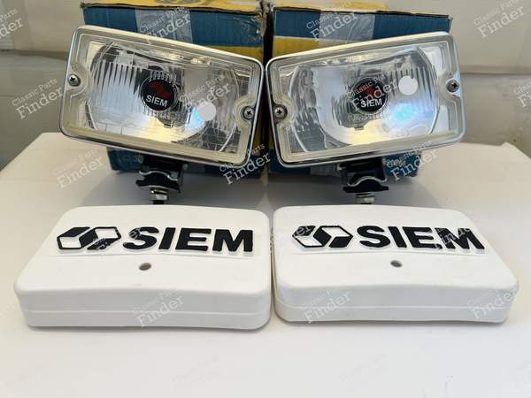 Paire de phare antibrouillards + caches - PEUGEOT 205 - 40283 / 7692- 1