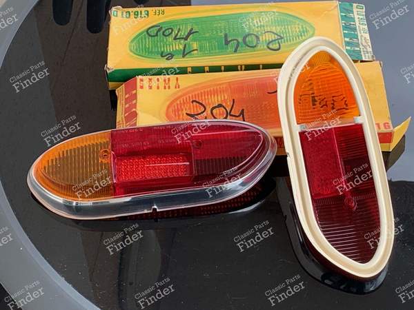 Two Seima 204 Series 1 rear covers - PEUGEOT 204 - 616.01D / 616.01G- 2