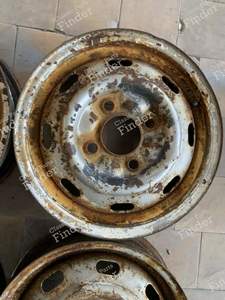 Original set of 5 pieces. Steel wheels for VW Super Beetle (produced after 1968) - VOLKSWAGEN (VW) Käfer / Beetle / Coccinelle / Escarabajo - thumb-3